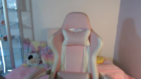                  online show from November 13, 2025, 1:04 am