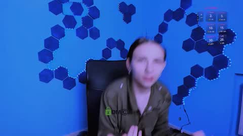 Chloe online show from January 18, 2026, 10:08 am