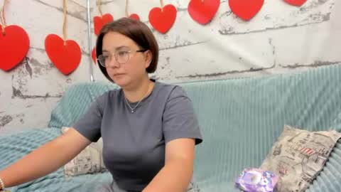 ROZZY online show from June 20, 2026, 1:41 am