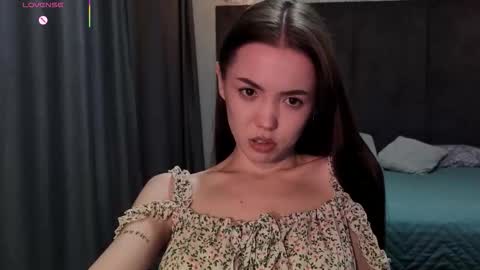 sweetieee_kira online show from February 25, 2026, 1:26 am