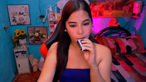 Nicole online show from December 13, 2024, 3:49 am