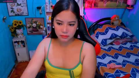 Nicole online show from March 5, 2025, 9:04 pm