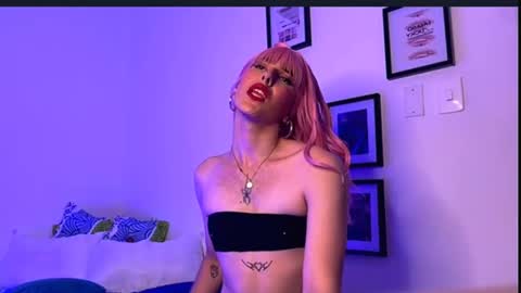 Snapshot of sweetjames2810 chatting on January 14, 2025, 8:41 am SWEETJAMES online show from January 14, 2025, 8:41 am