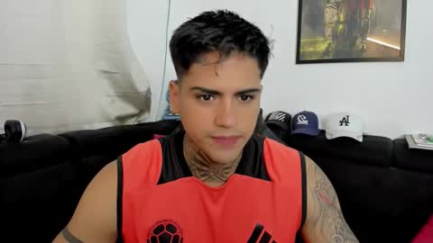 Snapshot of sweetlatinoboy chatting on March 17, 2026, 12:41 pm SWEETLATINBOY online show from March 17, 2026, 12:41 pm