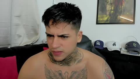 Snapshot of sweetlatinoboy chatting on April 17, 2026, 11:02 am SWEETLATINBOY online show from April 17, 2026, 11:02 am