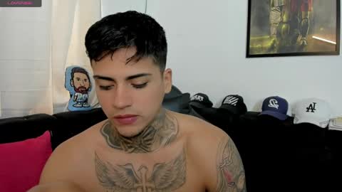 Snapshot of sweetlatinoboy chatting on April 19, 2026, 12:59 pm SWEETLATINBOY online show from April 19, 2026, 12:59 pm
