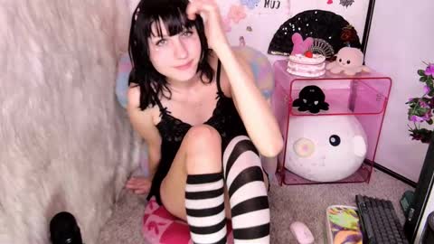Sweet Laumina online show from February 3, 2026, 8:52 am
