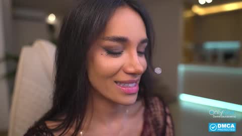 Laura Saenz  Geminis online show from September 22, 2025, 3:08 am