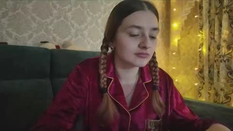 sweetliaison online show from March 14, 2026, 5:51 pm