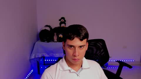 Snapshot of sweetlian_04 chatting on December 9, 2024, 8:55 am Lian online show from December 9, 2024, 8:55 am