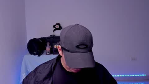 Snapshot of sweetlian_04 chatting on December 20, 2024, 9:28 pm Lian online show from December 20, 2024, 9:28 pm