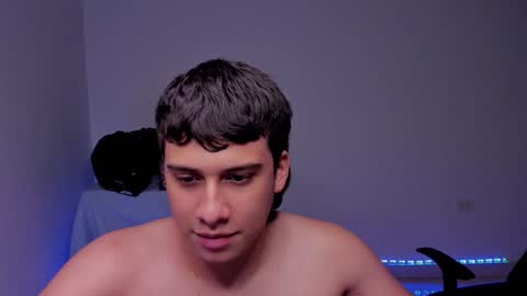 Snapshot of sweetlian_04 chatting on December 21, 2024, 1:36 am Lian online show from December 21, 2024, 1:36 am