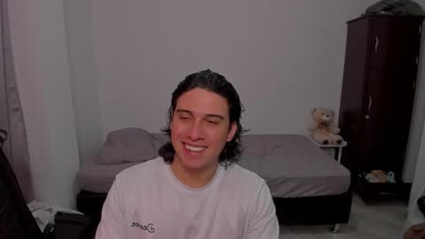 Snapshot of sweetlian_04 chatting on February 10, 2026, 8:46 pm Lian online show from February 10, 2026, 8:46 pm