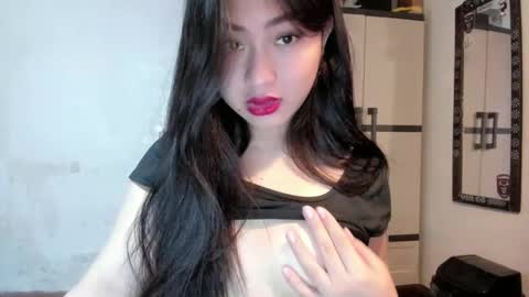 Zoe online show from December 8, 2024, 7:11 pm