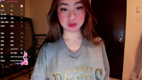 Snapshot of sweetlovepinay04 chatting on July 13, 2026, 4:04 am Zoe online show from July 13, 2026, 4:04 am