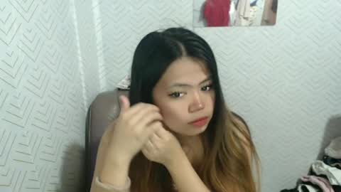 NICOLE online show from July 7, 2026, 3:42 am
