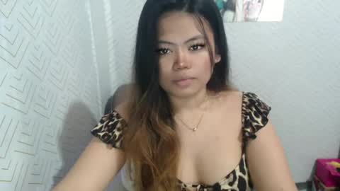 NICOLE online show from July 25, 2026, 1:04 am