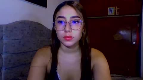 Snapshot of sweetmaddiee_ chatting on October 7, 2025, 9:12 pm Maddie online show from October 7, 2025, 9:12 pm
