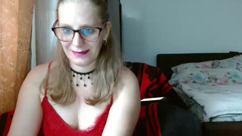 sweetmayaxoxo online show from October 28, 2025, 10:19 am