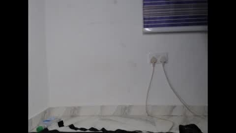 sweetnectarx online show from November 19, 2025, 1:16 am