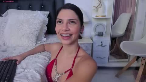 sweetnicky1 online show from February 16, 2026, 9:11 pm