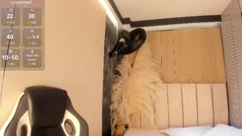 Snapshot of sweetnova_ chatting on June 11, 2026, 2:53 am Sweet Nova online show from June 11, 2026, 2:53 am
