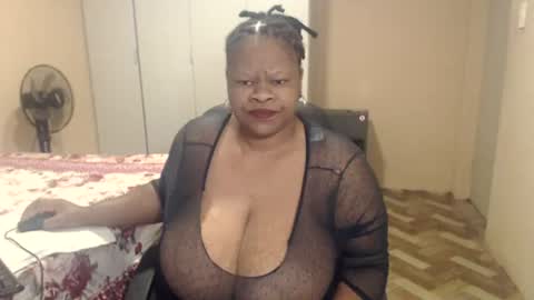 Snapshot of sweetnoziexxx chatting on April 19, 2026, 4:56 am sweetnoziexxx online show from April 19, 2026, 4:56 am