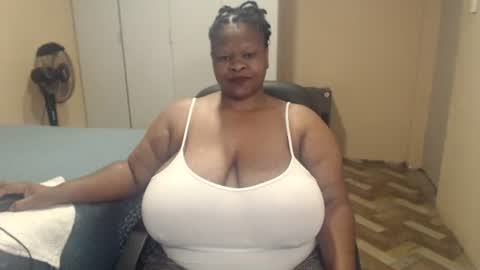 Snapshot of sweetnoziexxx chatting on May 2, 2026, 5:01 am sweetnoziexxx online show from May 2, 2026, 5:01 am