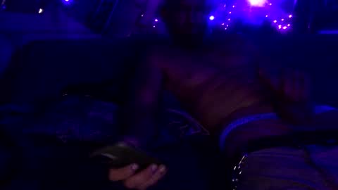 Snapshot of sweetnsexy95 chatting on December 16, 2024, 8:41 am WeAim2PZzz online show from December 16, 2024, 8:41 am