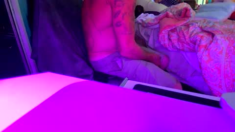 Snapshot of sweetnsexy95 chatting on February 22, 2025, 4:29 am WeAim2PZzz online show from February 22, 2025, 4:29 am