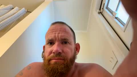 WeAim2PZzz online show from December 18, 2025, 8:59 pm