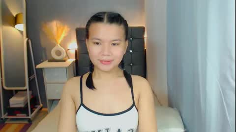Snapshot of sweetnwildts chatting on April 19, 2026, 6:10 pm Ghena online show from April 19, 2026, 6:10 pm