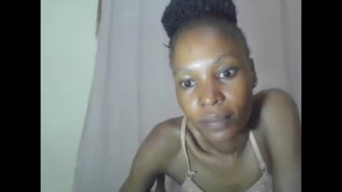 Snapshot of sweetpetite254 chatting on January 25, 2025, 2:47 am ESTHER online show from January 25, 2025, 2:47 am