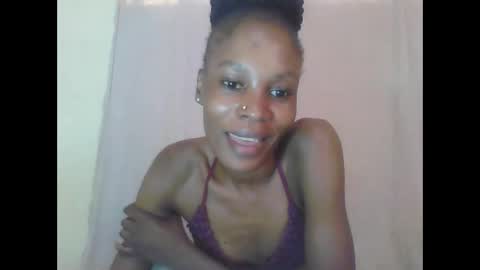 Snapshot of sweetpetite254 chatting on January 25, 2025, 3:09 pm ESTHER online show from January 25, 2025, 3:09 pm