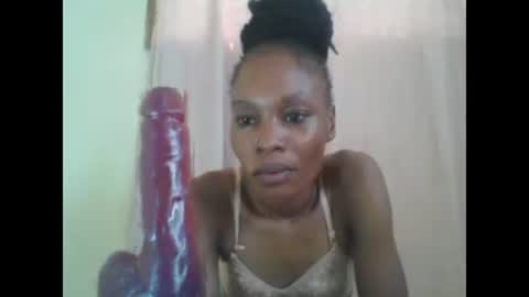 Snapshot of sweetpetite254 chatting on January 30, 2025, 12:37 pm ESTHER online show from January 30, 2025, 12:37 pm