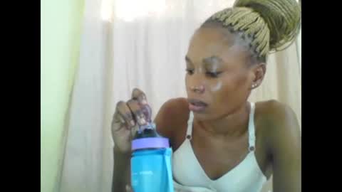 Snapshot of sweetpetite254 chatting on February 8, 2025, 1:11 pm ESTHER online show from February 8, 2025, 1:11 pm