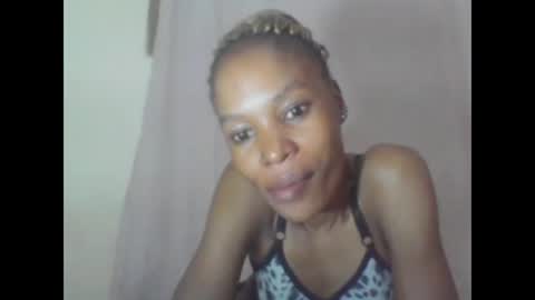 Snapshot of sweetpetite254 chatting on February 17, 2025, 12:54 am ESTHER online show from February 17, 2025, 12:54 am