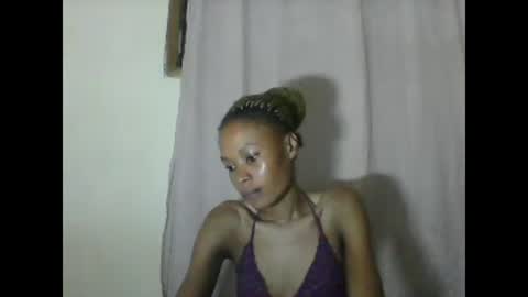Snapshot of sweetpetite254 chatting on March 4, 2025, 2:06 am ESTHER online show from March 4, 2025, 2:06 am