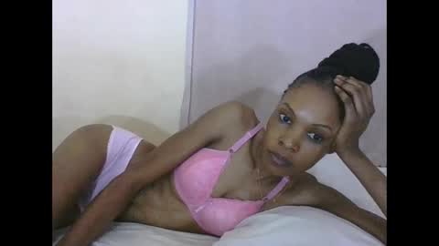 Snapshot of sweetpetite254 chatting on September 17, 2025, 2:19 pm ESTHER online show from September 17, 2025, 2:19 pm