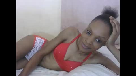 Snapshot of sweetpetite254 chatting on September 30, 2025, 7:02 am ESTHER online show from September 30, 2025, 7:02 am