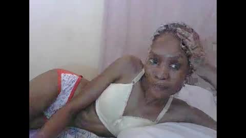 ESTHER online show from November 16, 2025, 2:00 pm