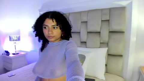 Snapshot of sweets_one chatting on April 20, 2026, 3:20 am sweets one online show from April 20, 2026, 3:20 am