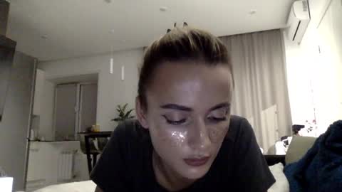 Snapshot of sweetsatalana chatting on June 19, 2026, 7:17 pm sweetsatalana online show from June 19, 2026, 7:17 pm