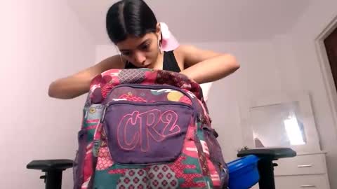 sweetscaarlett online show from April 1, 2026, 2:03 pm