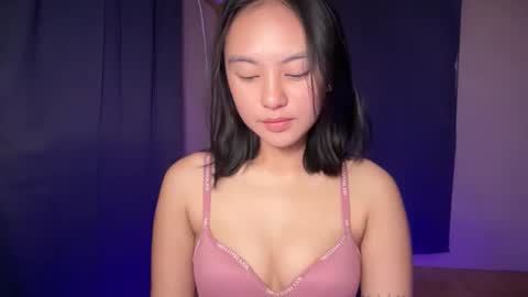 Snapshot of sweetsexyx_bella chatting on May 12, 2026, 11:24 pm sweetsexyx_bella online show from May 12, 2026, 11:24 pm