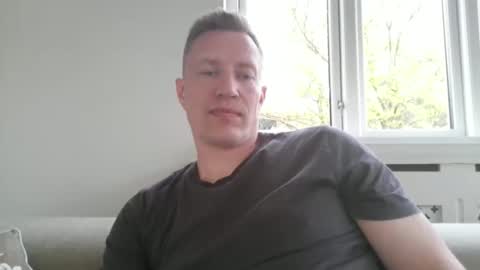 Snapshot of sweetsinner83 chatting on May 7, 2026, 6:46 pm sweetsinner83 online show from May 7, 2026, 6:46 pm