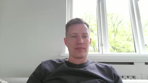 Snapshot of sweetsinner83 chatting on May 20, 2026, 6:47 pm sweetsinner83 online show from May 20, 2026, 6:47 pm