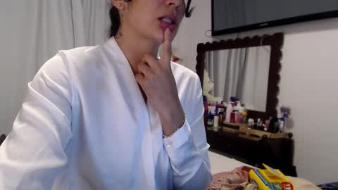 Dianis online show from March 12, 2026, 12:39 am