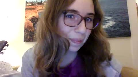 Snapshot of sweetsocalgirl chatting on December 4, 2025, 8:23 am sweetsocalgirl online show from December 4, 2025, 8:23 am