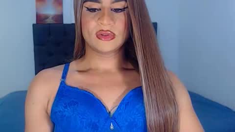 Snapshot of sweetsofiats chatting on September 12, 2025, 7:03 pm SOFIA online show from September 12, 2025, 7:03 pm